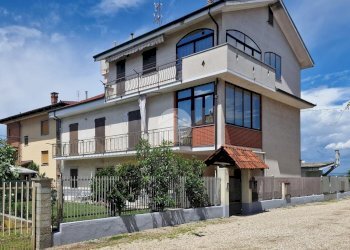 Apartment Strada zabert, Villanova d'Asti - photo 1