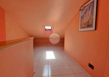 Apartment Strada zabert, Villanova d'Asti - photo 15