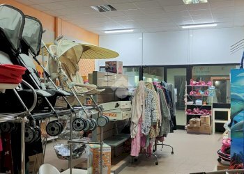 Negozio via semini, Genova (zona Pontedecimo) - foto 9