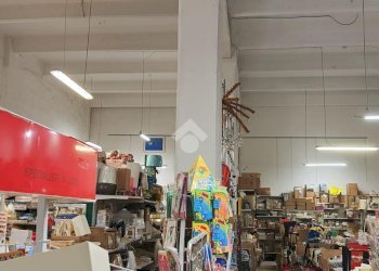 Negozio via semini, Genova (zona Pontedecimo) - foto 21