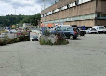 Negozio via semini, Genova (zona Pontedecimo) - foto 33