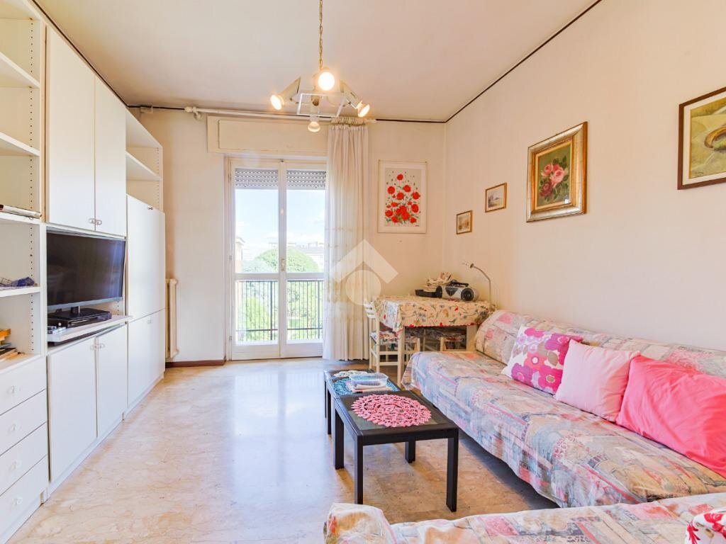 Three-room apartment Viale Giovanni Suzzani, Milano (neighborhood Bicocca) - photo 1