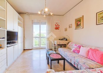 Three-room apartment Viale Giovanni Suzzani, Milano (neighborhood Bicocca) - photo 1