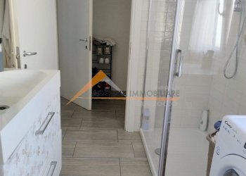 Three-room apartment Ravenna (neighborhood Punta Marina) - photo 11