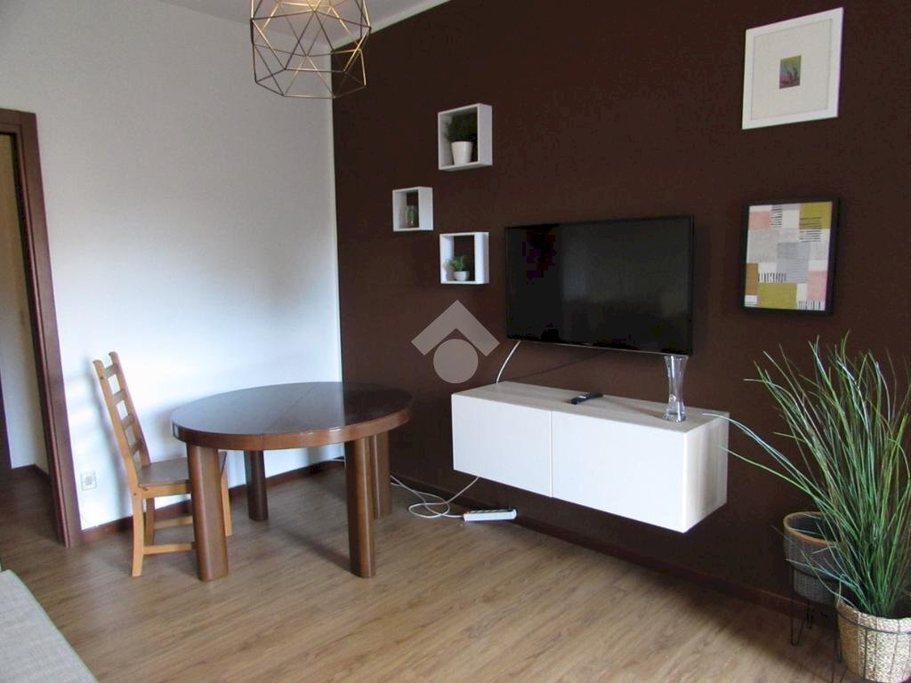 Two-room apartment Via S. Mamete, Milano (neighborhood Crescenzago) - photo 2