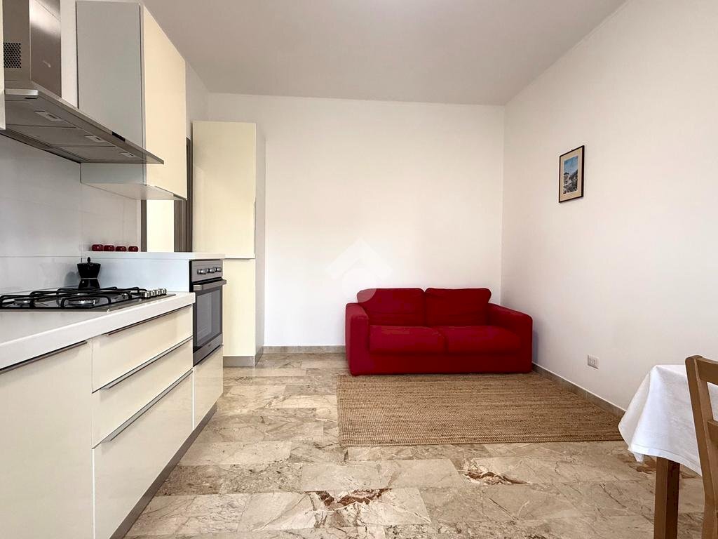 Three-room apartment Via dei Guarneri, Milano (neighborhood Vigentino) - photo 1