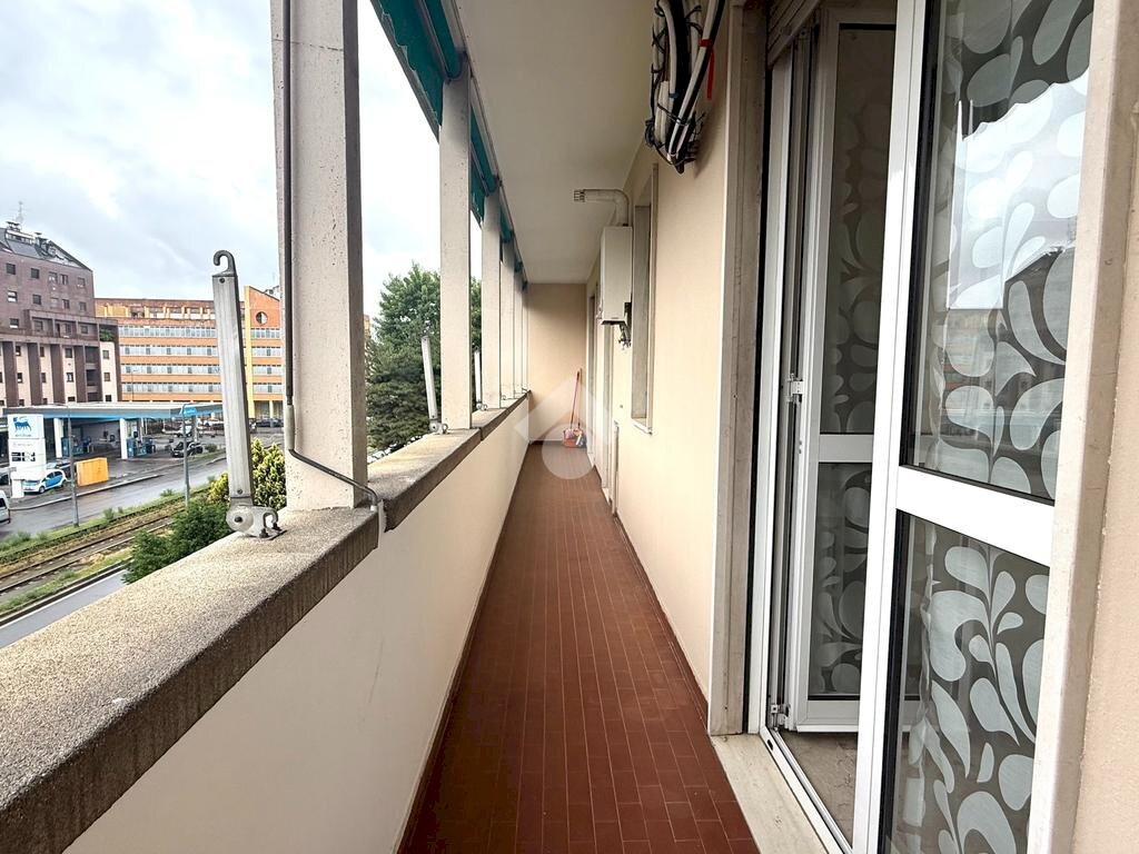 Three-room apartment Via dei Guarneri, Milano (neighborhood Vigentino) - photo 2
