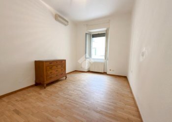 Two-room apartment Via Adda, Milano (neighborhood Isola) - photo 5