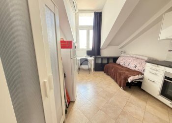 One-room apartment Via barge, Torino (neighborhood Cenisia) - photo 8