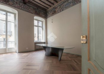 Four-room apartment V. Giambattista Bogino, Torino (neighborhood Centro) - photo 6