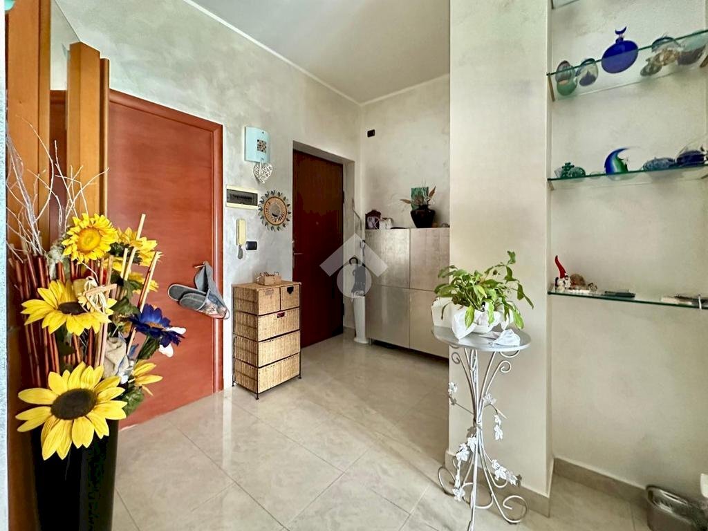 Three-room apartment Via Giuseppe Francesco Medail, Torino (neighborhood Campidoglio) - photo 2
