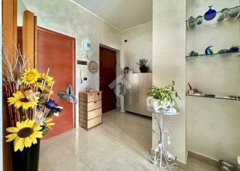 Three-room apartment Via Giuseppe Francesco Medail, Torino (neighborhood Campidoglio) - photo 2