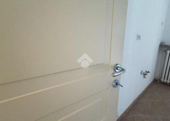Two-room apartment Via Pietro Cossa, Torino (neighborhood Parella) - photo 4
