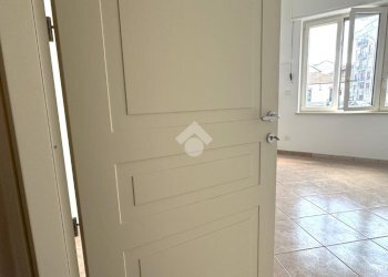 Two-room apartment Via Pietro Cossa, Torino (neighborhood Parella) - photo 7