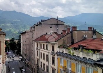 Four-room apartment Viale Conseil Des Commis, Aosta - photo 8