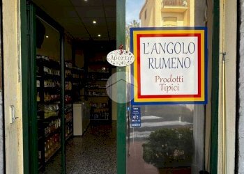 Shop Via Angelo Siffredi, Imperia - photo 3