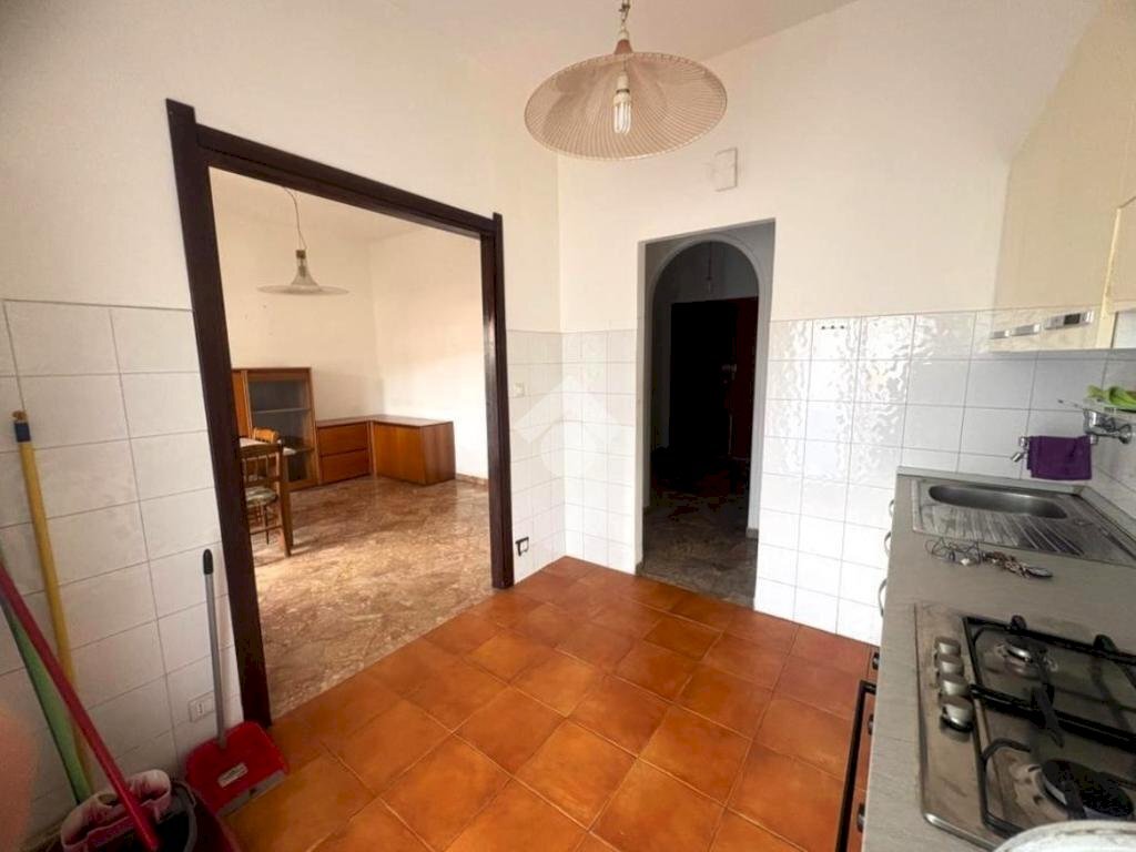 Two-room apartment Lungobisagno Dalmazia, Genova (neighborhood Staglieno) - photo 3