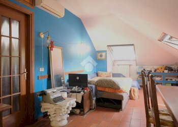 Two-room apartment Via Ferrarin, Segrate - photo 8