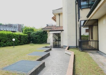 Two-room apartment Via Ferrarin, Segrate - photo 18