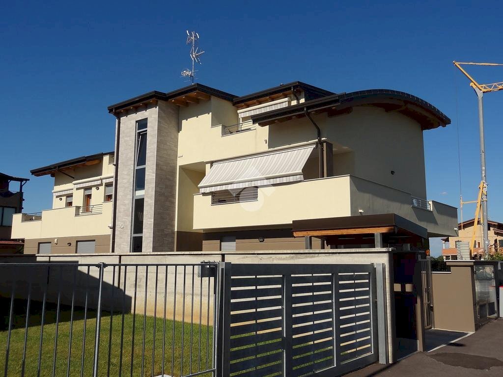 Four-room apartment Via Impastato, Carugate - photo 3