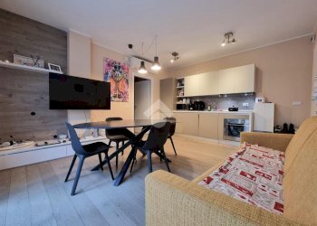 Two-room apartment Via Gran paradiso, Carugate - photo 1