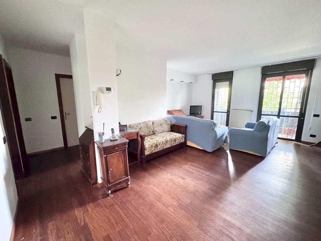 Three-room apartment Via F. Turati, Binasco - photo 2
