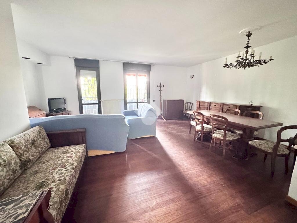 Three-room apartment Via F. Turati, Binasco - photo 3