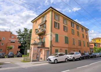 Three-room apartment Via Battindarno, Bologna (neighborhood Santa Viola) - photo 16