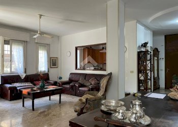 Three-room apartment Via Togliatti, Melegnano - photo 11