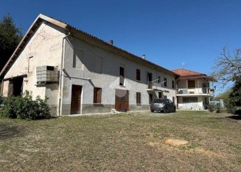 Semi-detached house Regione Rocchea, Canelli - photo 5