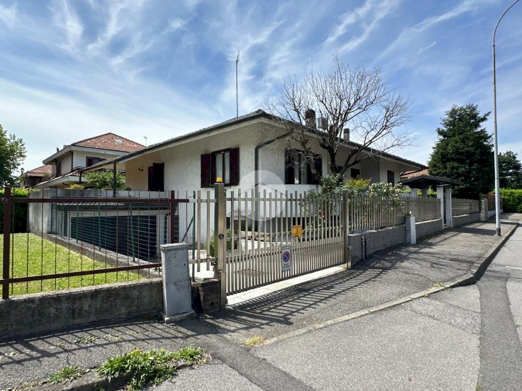 Villa Via Alcide de Gasperi, Cambiago - foto 2