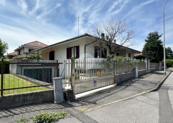 Villa Via Alcide de Gasperi, Cambiago - foto 2