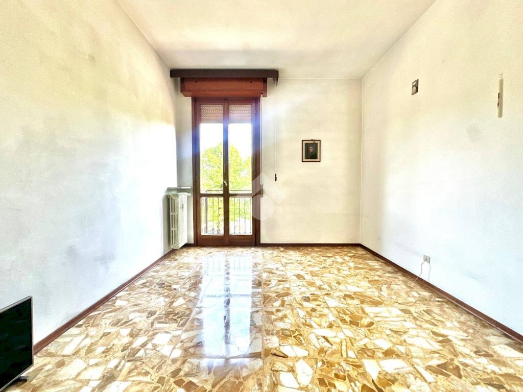 Three-room apartment Via Luigi Einaudi, Tortona - photo 2