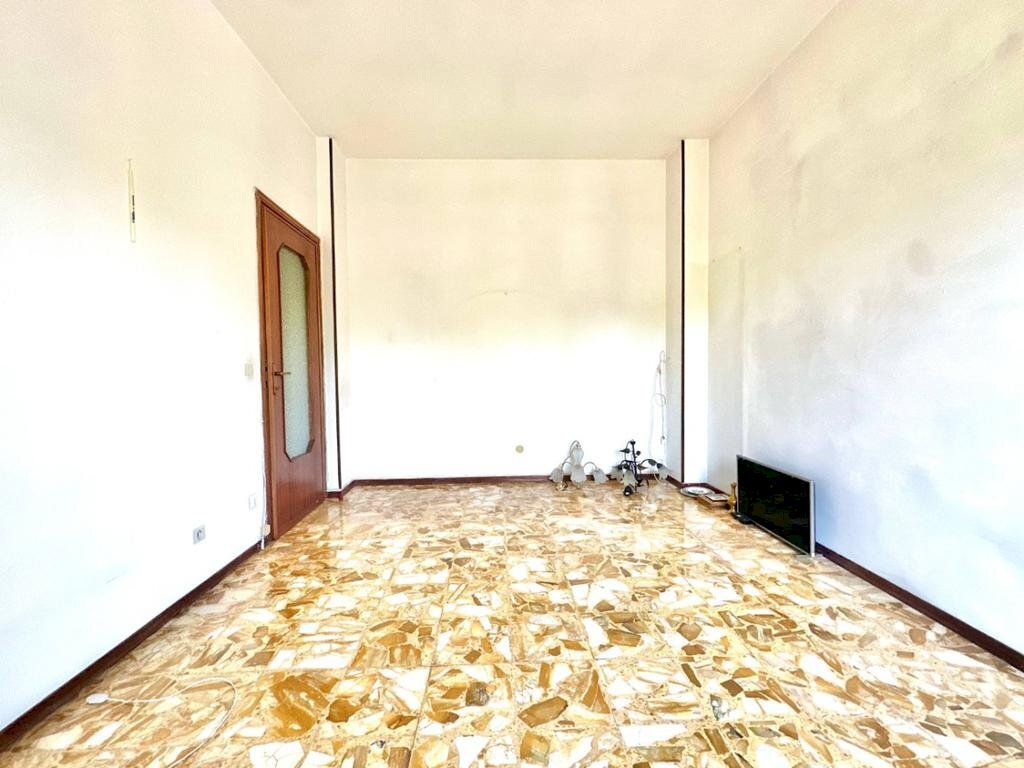 Three-room apartment Via Luigi Einaudi, Tortona - photo 3