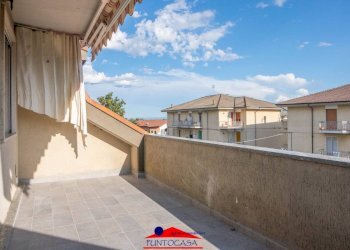 Three-room apartment Via Silvio Pellico, Busca - photo 9