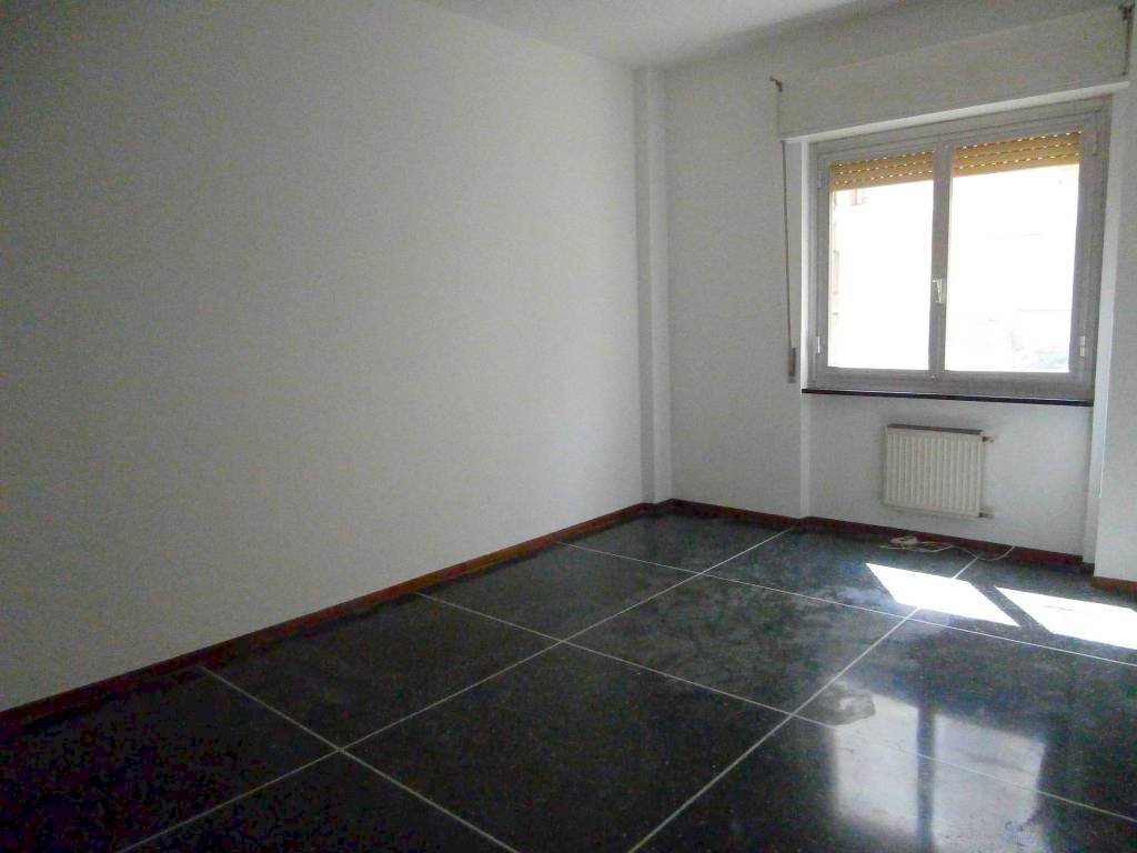 Bilocale Genova (zona San Fruttuoso) - foto 3