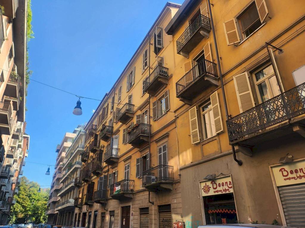 One-room apartment Torino (neighborhood San Salvario) - photo 1
