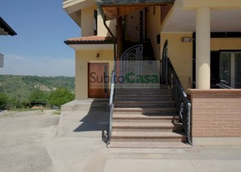Foto 43 - Four-room apartment Via Corsi
 
12, Roccamontepiano - photo 43