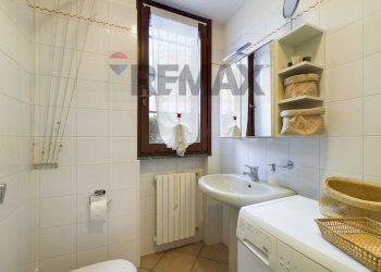 Bagno - Bilocale VIA FERMI
 
30, Certosa di Pavia - foto 10