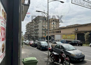 Edificio all\'aperto - Locale Commerciale Corso Indipendenza
 
40, Catania - foto 6