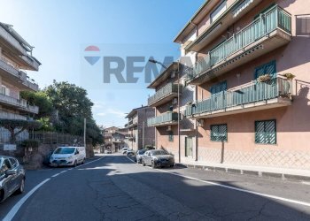 Edificio all\'aperto - Appartamento Via Belpasso
 
35, Camporotondo Etneo - foto 3