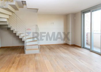 Scale - Semi-detached Villa Via Sant'Isidoro
 
1, Bogogno - photo 1