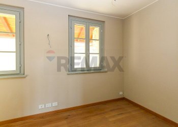 Stanza vuota - Semi-detached Villa Via Sant'Isidoro
 
1, Bogogno - photo 7