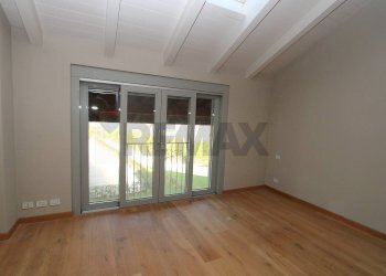 Stanza vuota - Semi-detached Villa Via Sant'Isidoro
 
1, Bogogno - photo 10