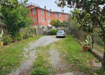 Foto 1 - Casa semi indipendente Mezzanego - foto 1