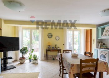 Sala da pranzo - Appartamento Via del Mare
 
21, Marano di Napoli - foto 10