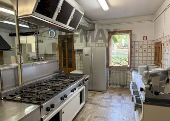 Cucina - Locale Commerciale Via Sant'Andrea
2, Maser - foto 12