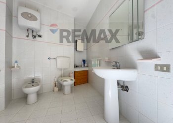 Bagno - Three-room apartment Via Cassipea
 
40, Alcamo - photo 10
