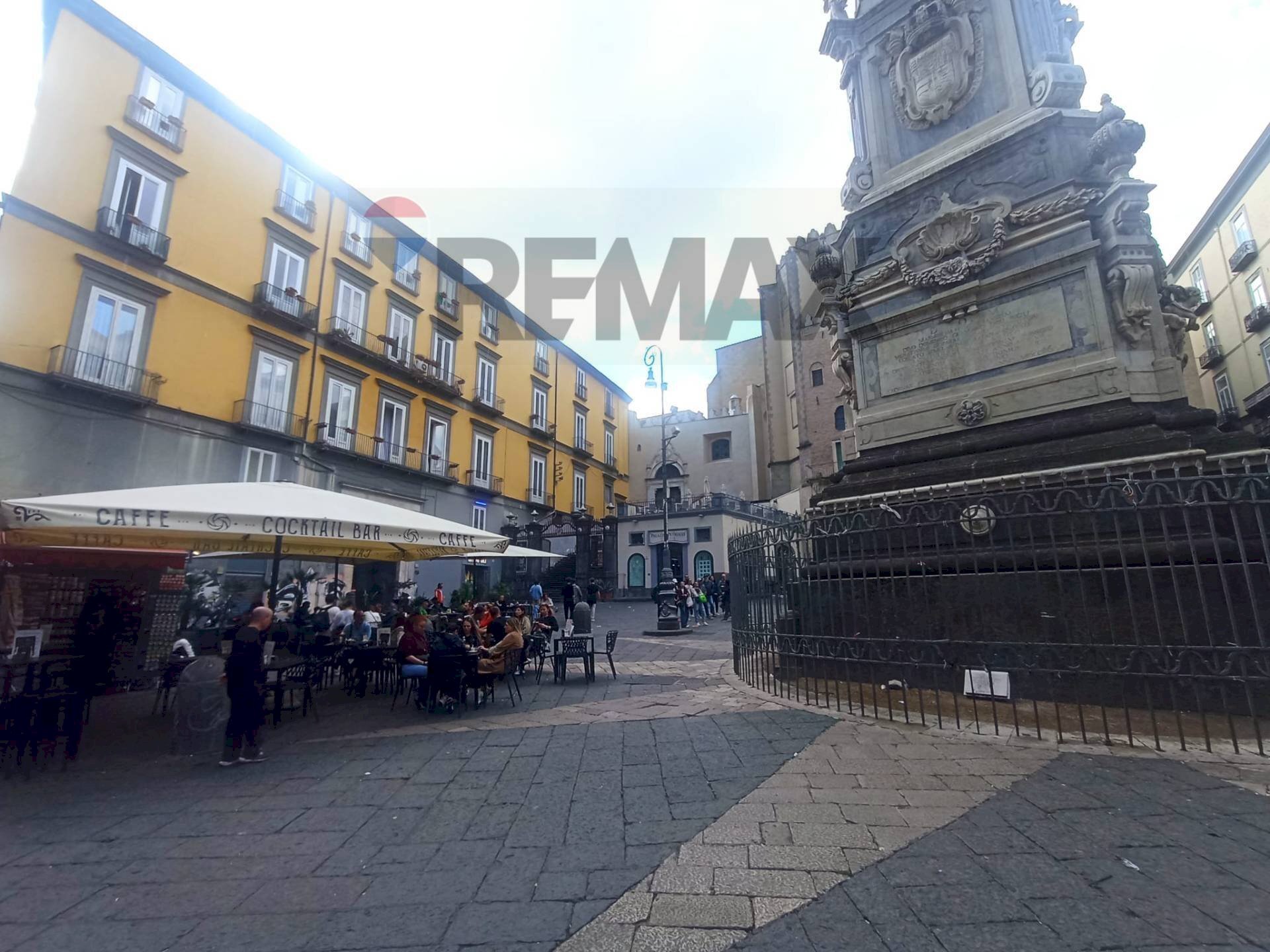 Edificio all\'aperto - Three-room apartment Napoli - photo 3