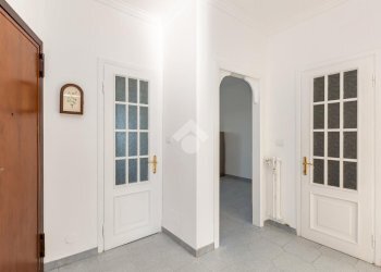 Three-room apartment Via De Nicola, Beinasco - photo 8